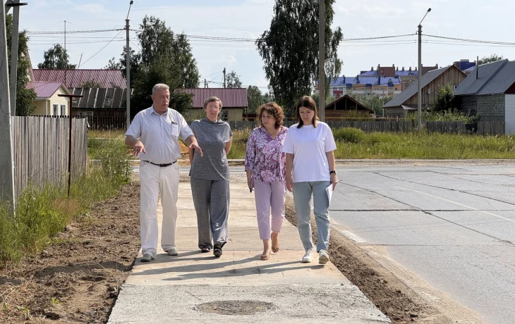 В Советском появился новый пешеходный тротуар В Советском появился новый пешеходный тротуар